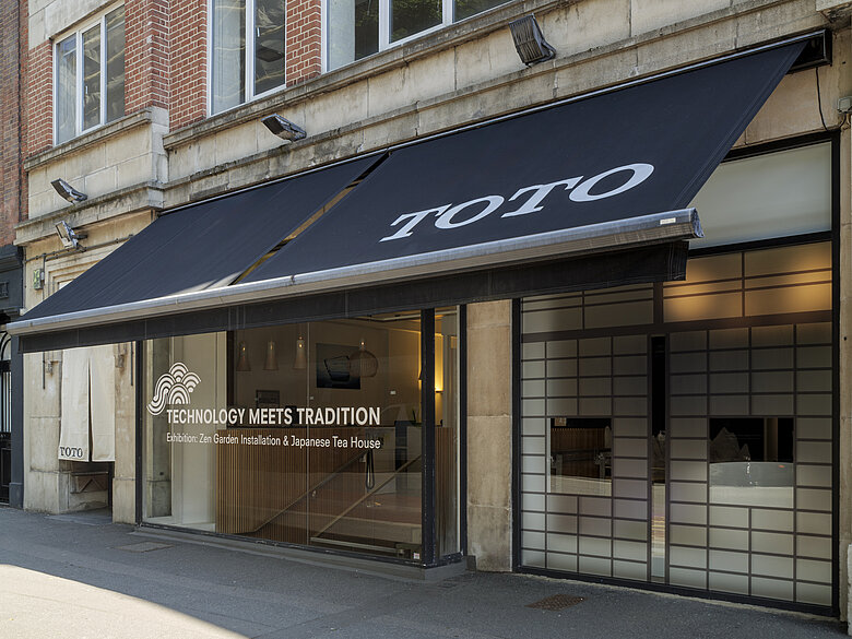 Showroom TOTO UK TOTO_London_Showroom_Techology_meets_Tradition.jpg