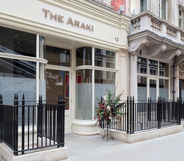 Vue extérieure du restaurant Araki à Londres