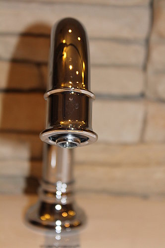 Glänzender Wasserhahn im Landhotel Knippschild im Sauerland