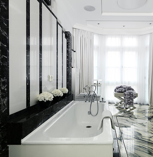 Bathroom amenities at Hotel Claridge's in London