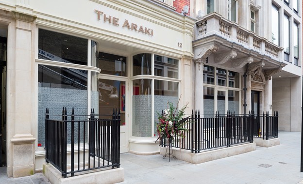 [Translate to Italienisch:] Outdoor view of Araki Restaurant in London